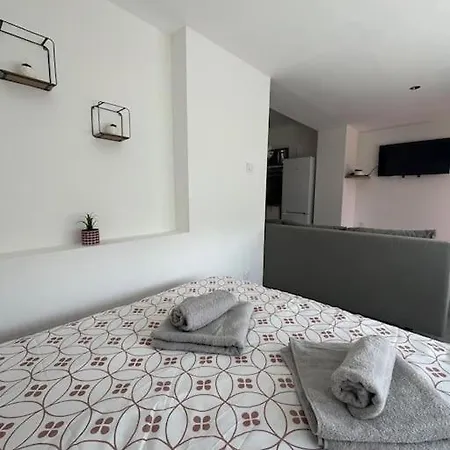 L'ethnique 30m2 2 Personnes Avec Exterieur *