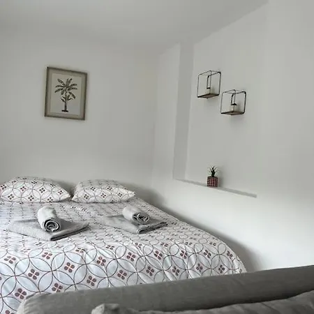 L'ethnique 30m2 2 Personnes Avec Exterieur